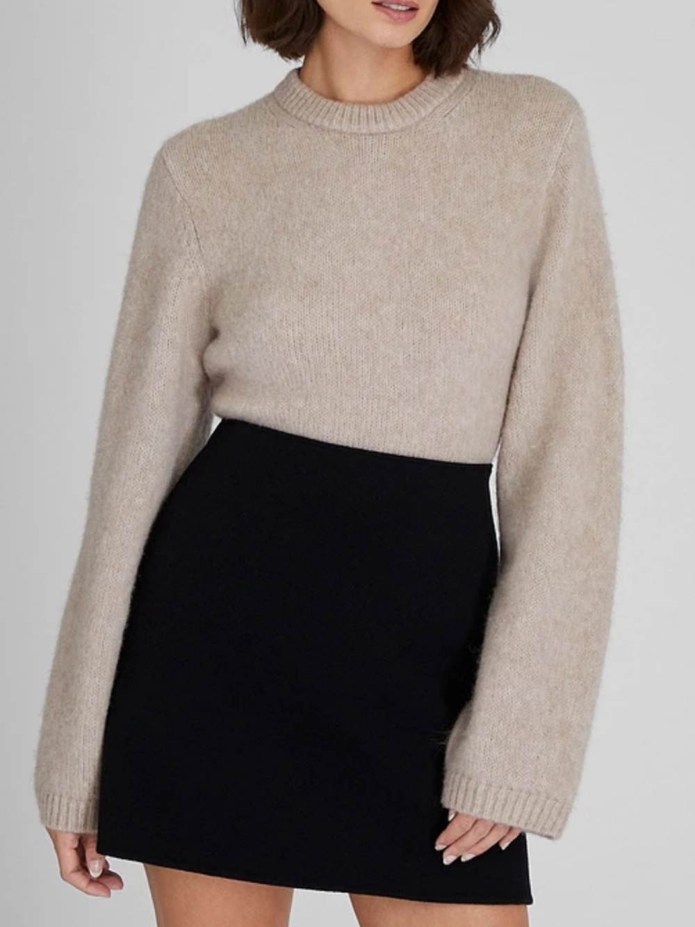 Club Monaco Cropped Relaxed Crewneck Size Small